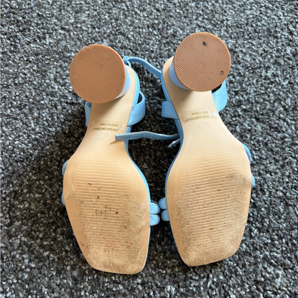 Blue Heels - Picture 3 of 3